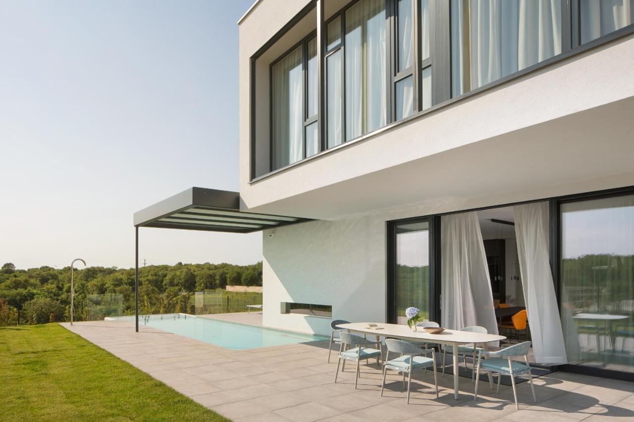 Design Villa Noble With Spa 발 외부 사진
