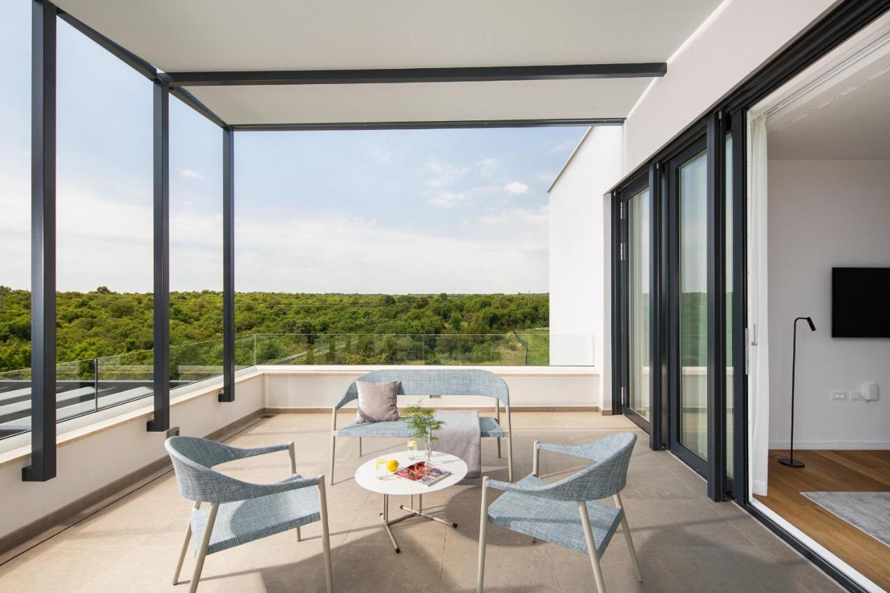 Design Villa Noble With Spa 발 외부 사진