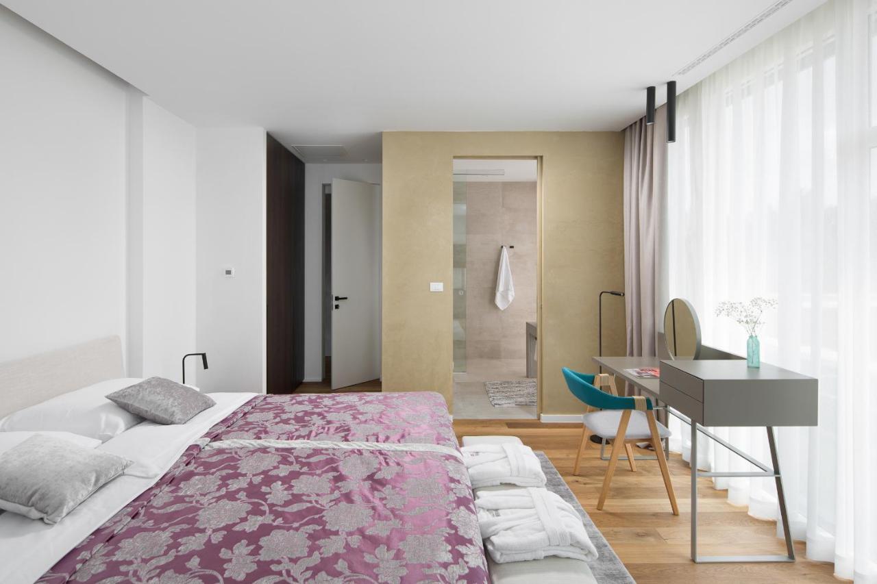 Design Villa Noble With Spa 발 외부 사진